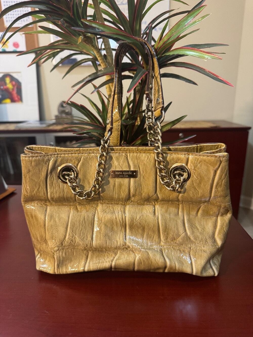 Kate Spade Knightsbridge Helena beige Patent Leather Croc Embossed Chain Handbag